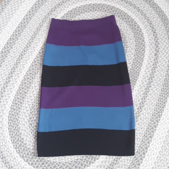 Dresses & Skirts - Vintage pencil skirt